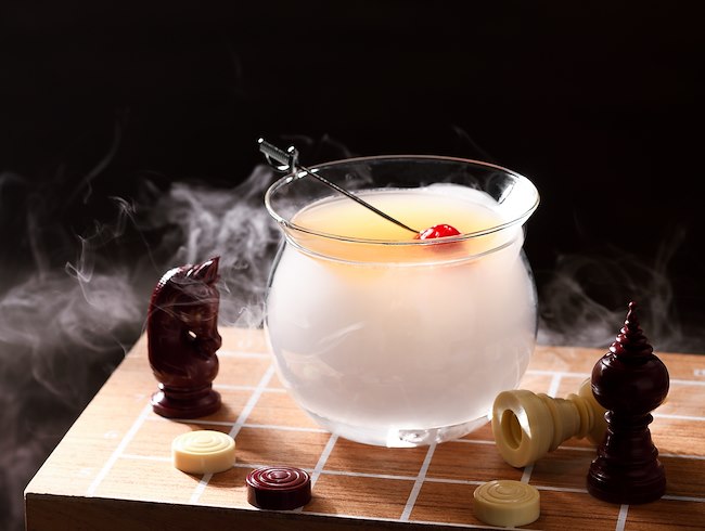 Happy Hour at Moxy Bar & Restaurant