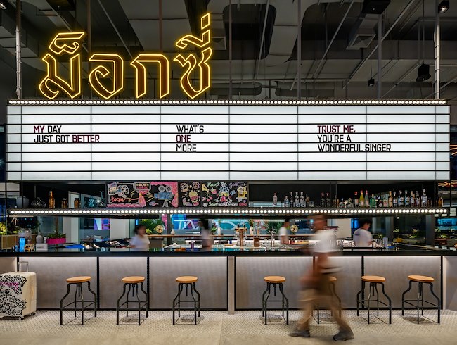 Moxy Bangkok Ratchaprasong - Dine & Earn Marriott Bonvoy